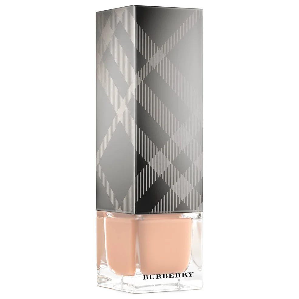 Burberry Fresh Glow Foundation 30ml (Various Shades) Immagine 1