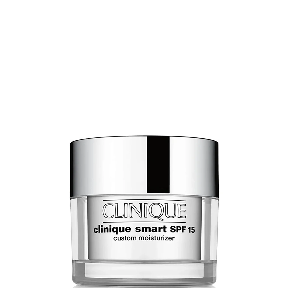 Clinique Smart SPF 15 Custom Repair Moisturiser - Pelli secche o miste- 50ml Immagine 1