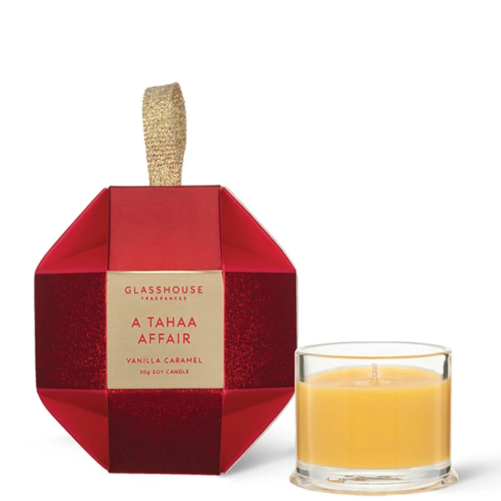 Glasshouse Fragrances Christmas A Tahaa Affair Christmas Bauble Candle 30g Immagine 1