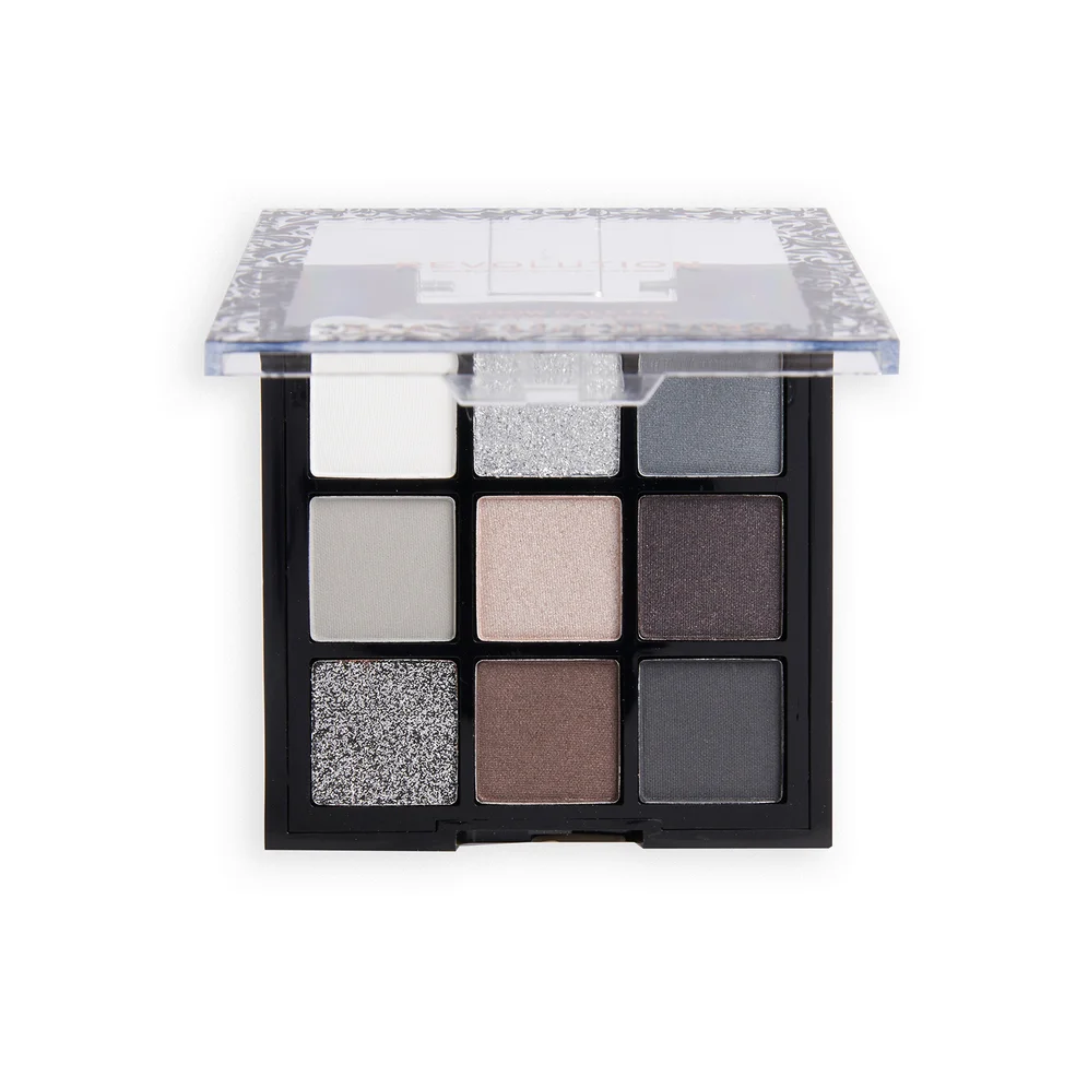 Makeup Revolution Romantic Illusion Shadow Palette Immagine 1