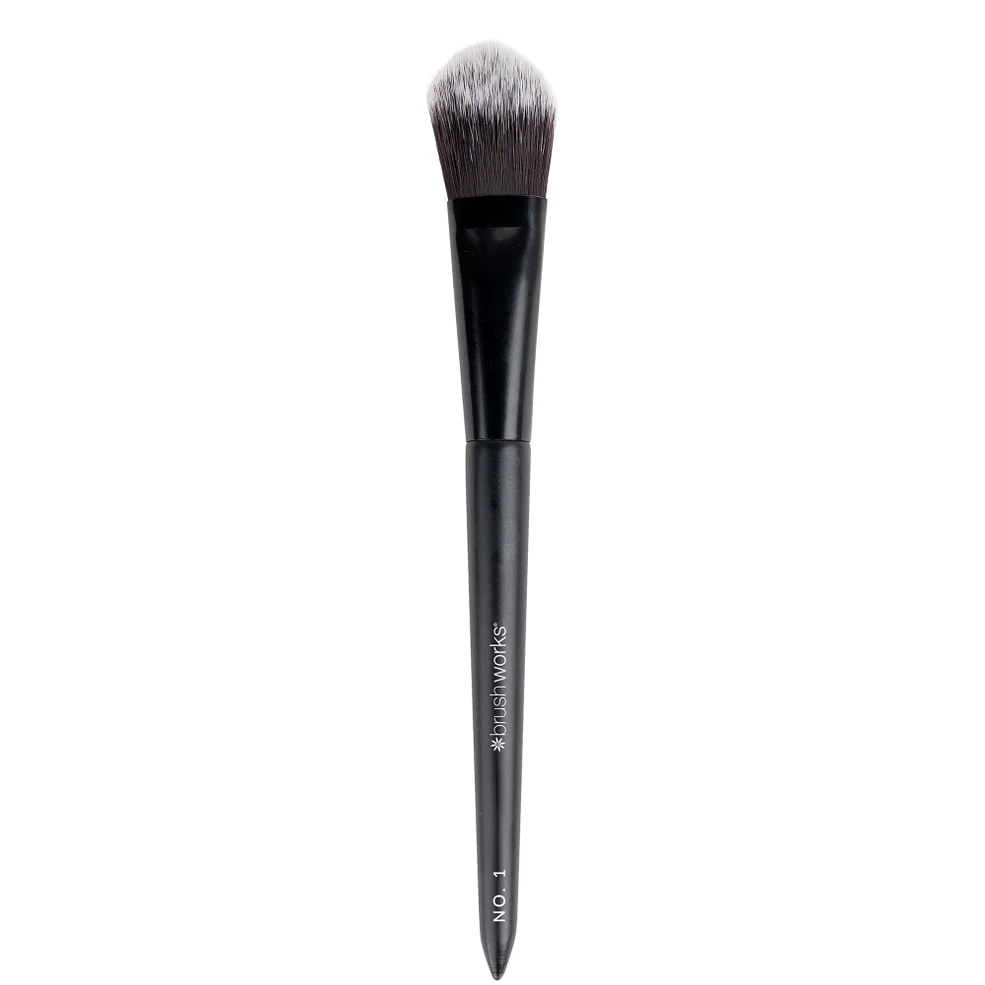 brushworks No. 1 Foundation Brush Immagine 1