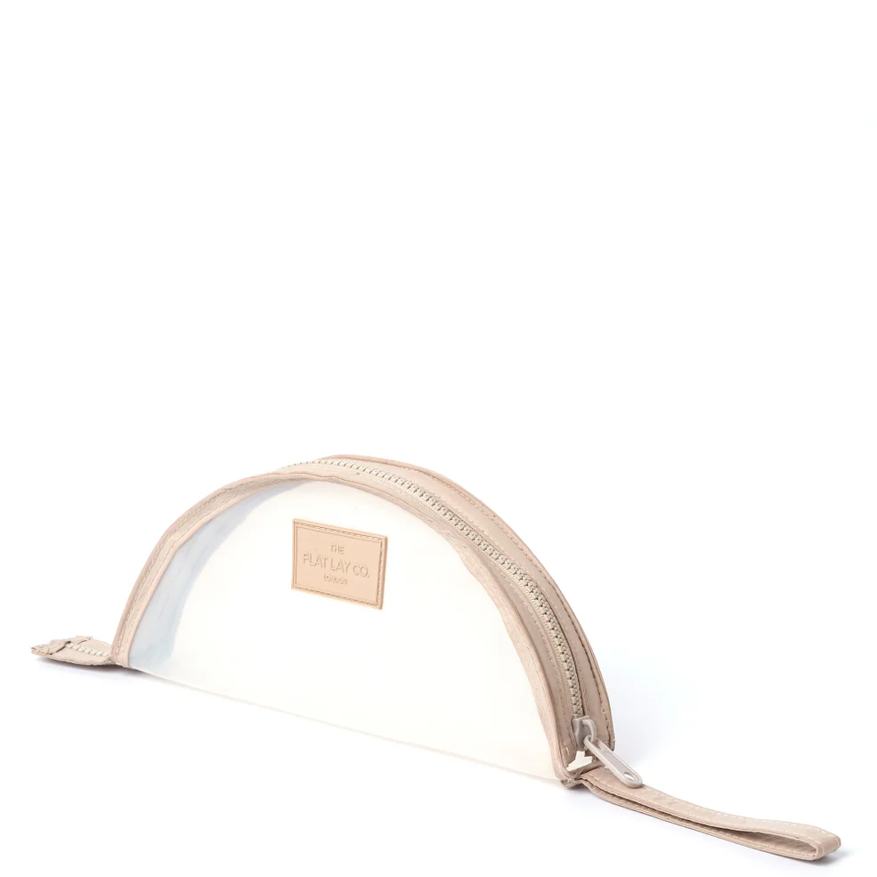The Flat Lay Co. Lunar Pouch in Taupe Immagine 1