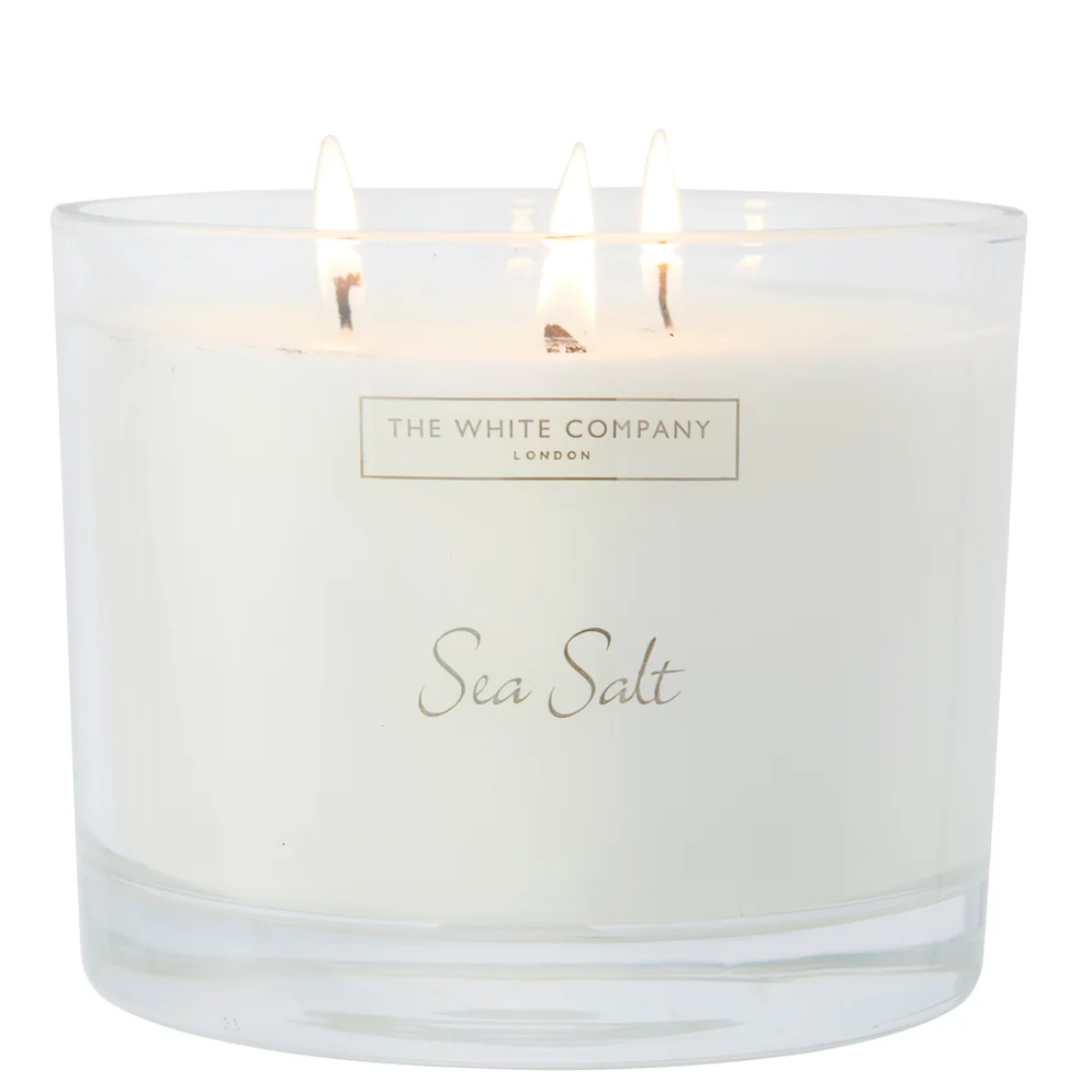 The White Company Sea Salt Large Candle 770g Immagine 1
