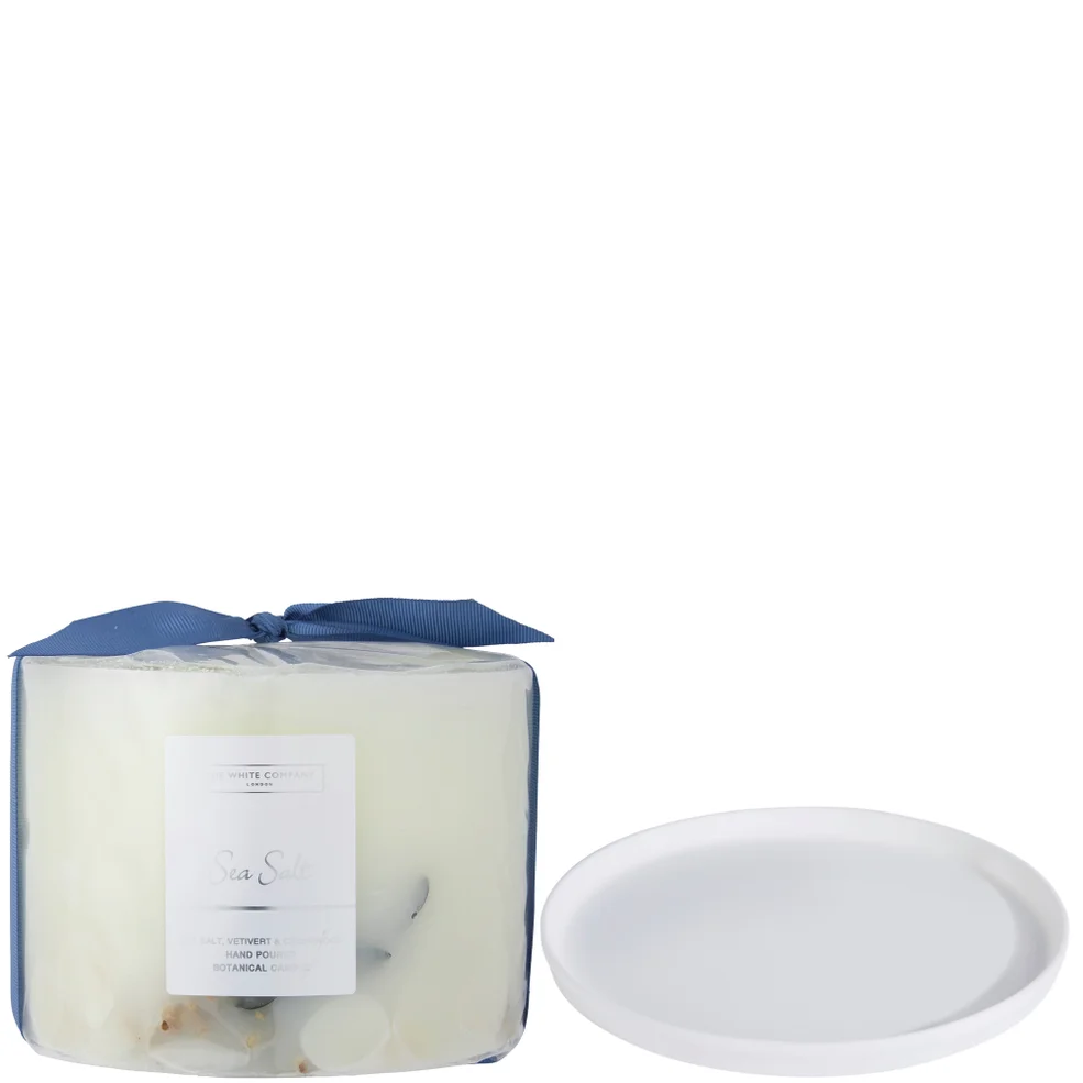 The White Company Sea Salt Botanical Candle and Plate - Large Immagine 1