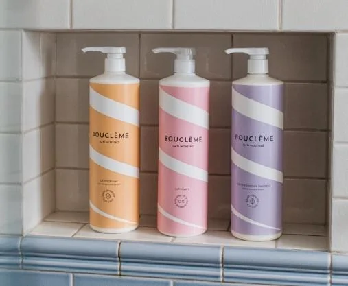 Cura dei capelli ricci e mossi